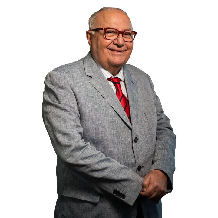 Prof. Sílvio Venosa, autor, professor e doutrinador de Direito Civil